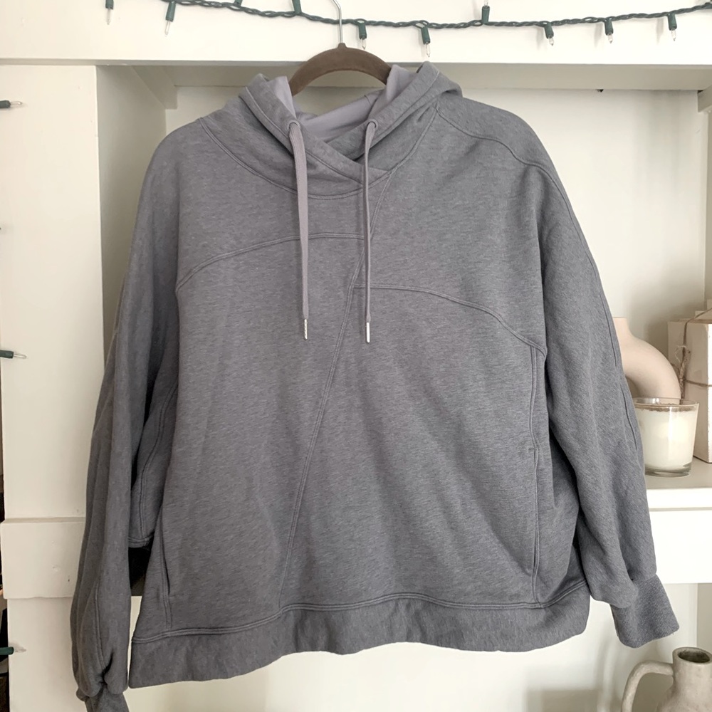 Grey Lulu Lemon sweatshirt